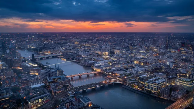 london, sunset, england, architecture, city, night sky, bridge, dusk, night, building, uk, blue sky, sky, thames, travel, river, urban, blue, famous, nature, capital. Accountancy firm marketing ideas that win UK clients