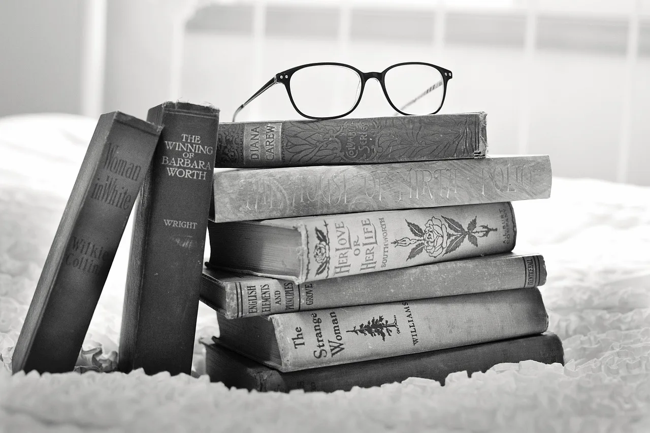 stack of books, vintage books, book, books, old, education, antique, stack, old books, retro, wisdom, learning, reading, literature, knowledge, black and white, gray book, gray books, gray education, gray learning, gray reading, gray vintage, gray retro, gray knowledge, gray old, books, education, education, education, education, education, wisdom, learning, learning, knowledge