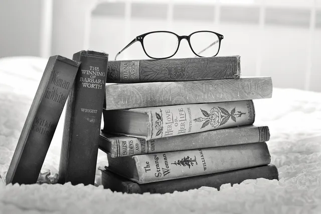 stack of books, vintage books, book, books, old, education, antique, stack, old books, retro, wisdom, learning, reading, literature, knowledge, black and white, gray book, gray books, gray education, gray learning, gray reading, gray vintage, gray retro, gray knowledge, gray old, books, education, education, education, education, education, wisdom, learning, learning, knowledge. What retainer, project and productised marketing models mean for professional services firms